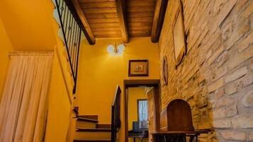 Quarto quádruplo luxo, vista para o vale | Parte interna