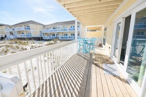 Outdoor dining - Beachfront Bliss at Sandpiper Cove – Unit 1150 🌊 Pet Friendly with FREE Beach Service! (Destin)