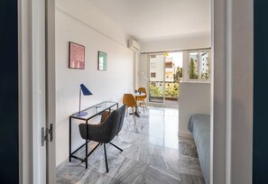 Interior - L'Astrolabe - Studio near Croisette (Cannes)