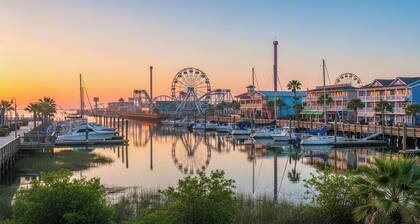 3-bedroom costal living just minutes from Kemah Boardwalk