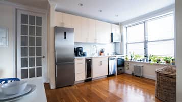 Appartement, 4 chambres, cuisine | Cuisine privée