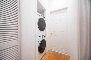 Interior - Harlem Manhattan Suites (New York)