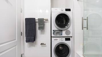 Suite, 3 habitaciones, cocina | Baño