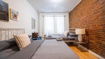 Suite, 3 Bedrooms, Kitchen