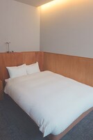 Habitación clásica con 1 cama doble o 2 individuales, vistas a la ciudad | Wifi gratis