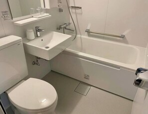 ห้องคลาสสิกดับเบิลหรือทวิน, วิวเมือง | ห้องน้ำ