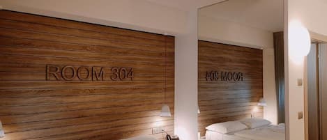 Standard Double or Twin Room, Mountain View | In-room safe, desk, blackout drapes, iron/ironing board