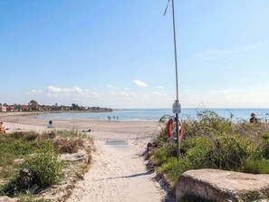 House | Beach - 4 Star Holiday Home in Skaret (Nyhamnslage)