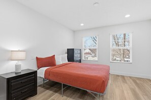 2 bedrooms, Internet, bed sheets - 2BR 5 Mins to Lucas Oil Perfect for March Madness Final 4 Weekend (Indianapolis)