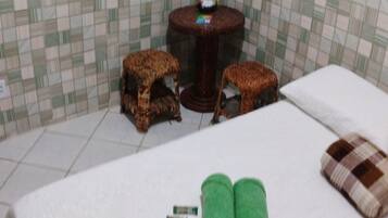 4 slaapkamers, een bureau, gratis wifi, beddengoed