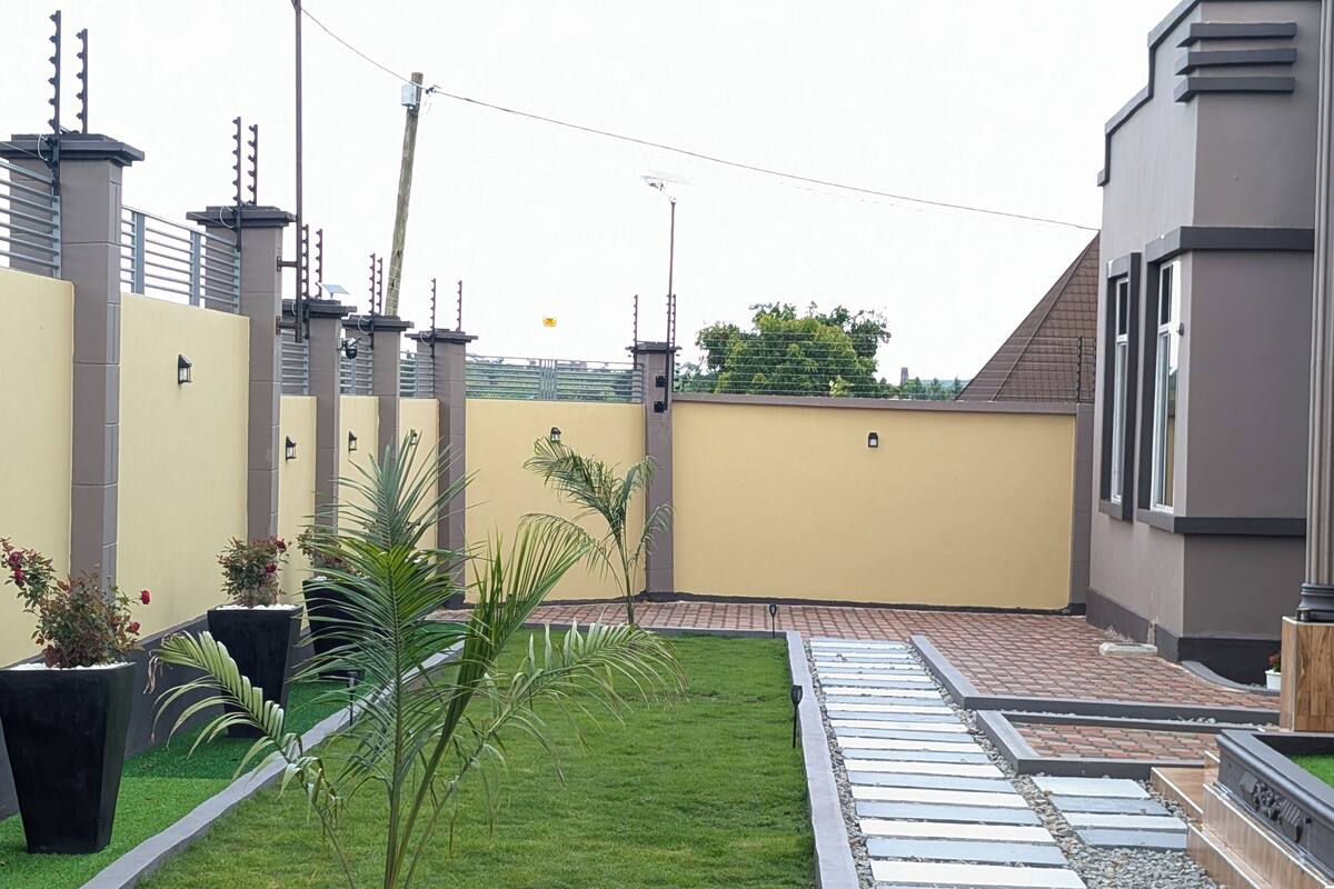 Lägenhet - utsikt mot trädgården | Boendeområde