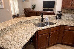 Interior - Private Pool • 4BR • Fire Pit • Sunroom Swing Bed (Silverhill)