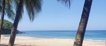 Villa Montserrat à distance de marche de la plage Leroux