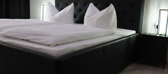 Modern vacation apartment only 10 minutes walk to the lido at the Geiseltalsee