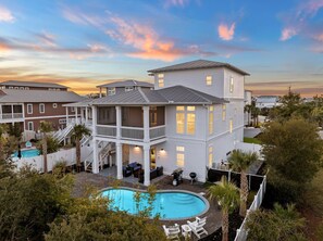 Exterior - 5-Bedroom steps from the Gulf and Alys Beach (Seacrest)