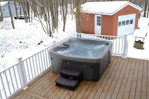 Terrace/patio - Pocono Basecamp | Hot Tub Chalet + Big Game Room (Tunkhannock Township)