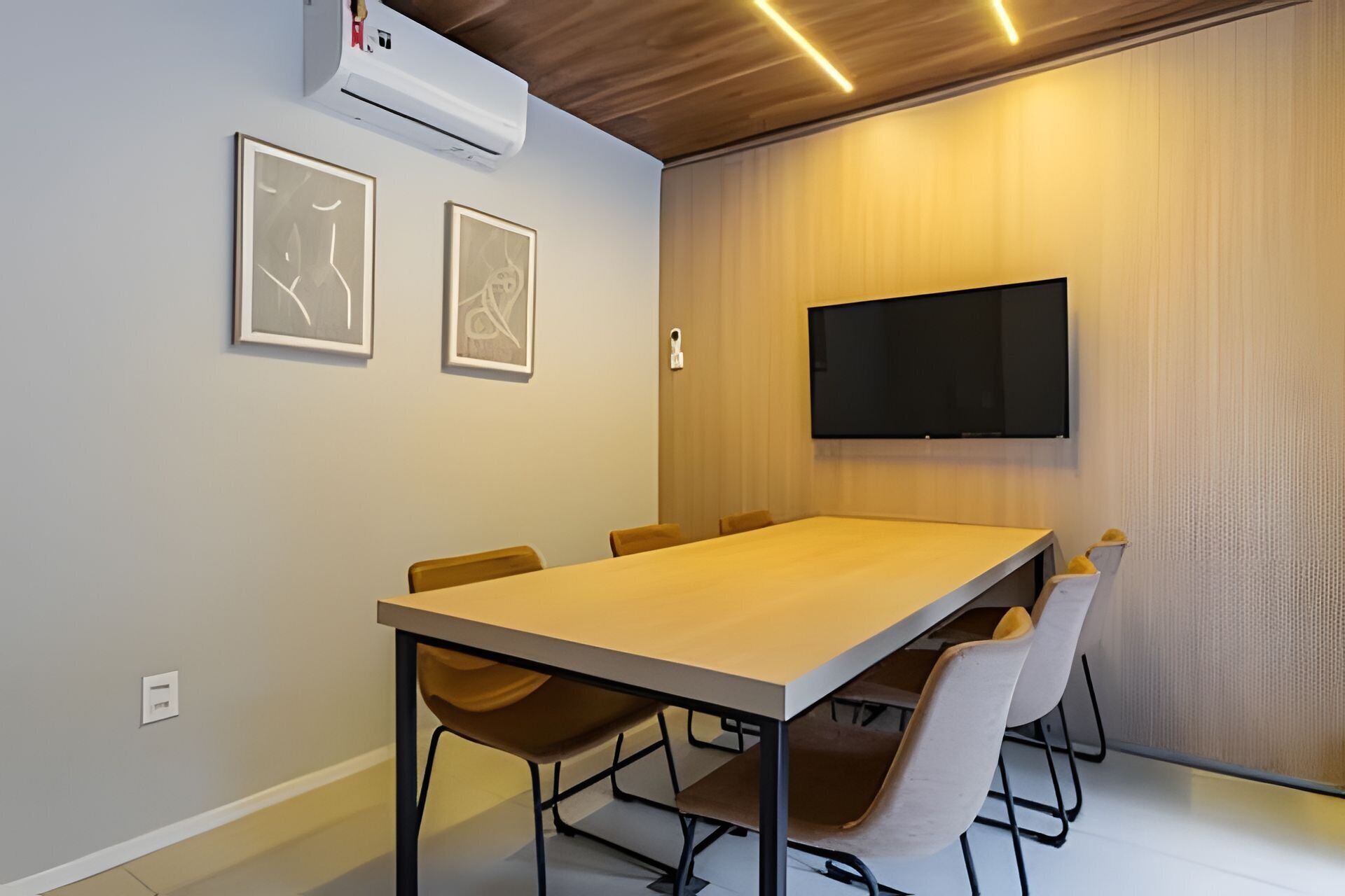 Estudio básico | Sala de reuniones