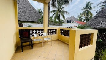 Nhà, 3 phòng ngủ, phù hợp cho người khuyết tật, hút thuốc | Hiên