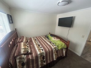 2 bedrooms, WiFi, bed sheets - Cozy 2bd cabin in Woodruff! Close to town but far enough away for privacy! (Woodruff)