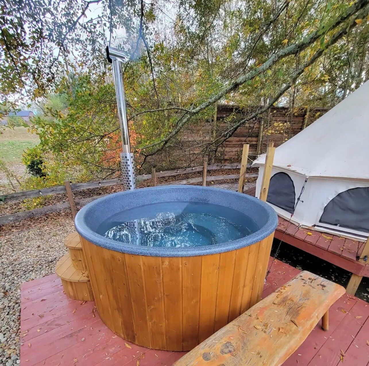 Outdoor spa tub