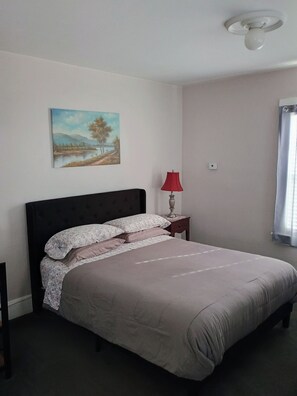 4 chambres, fer et planche à repasser, Wi-Fi, draps fournis