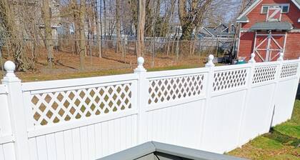 Amityville Spacious .....Steps to Town.