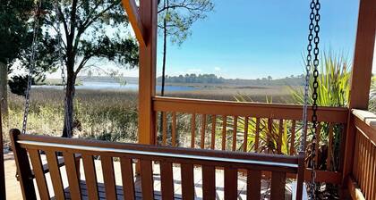 3-bedroom townhome in gorgeous St. Marys with Pool, Boat Ramp and Riverviews
