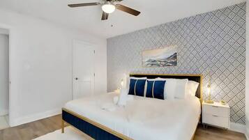 2 bedrooms, desk, iron/ironing board, WiFi