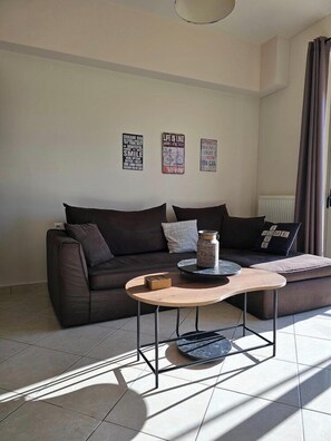 Living area - Pilotlux Apartments (Chania)