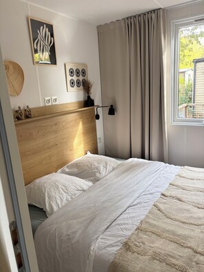 3 Schlafzimmer, Reisekinderbett