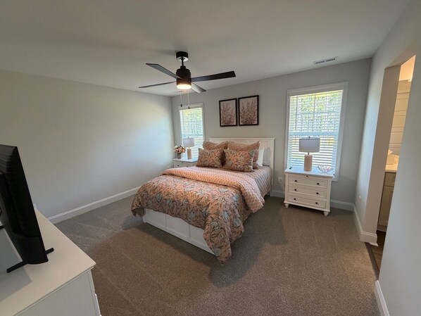 Room - The Horse Park House - 5 Bedrooms, Brand New! (Raeford)