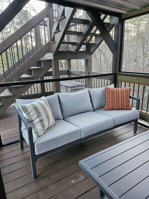 Living area - Just Renovated! The Best Little A-Frame in Blue Ridge—Cozy 2BR with Barrel Sauna (Blue Ridge)