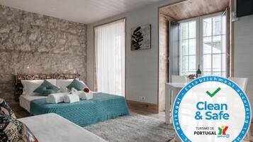 Studio, 1 Queen Bed, Balcony, City View | Miscellaneous