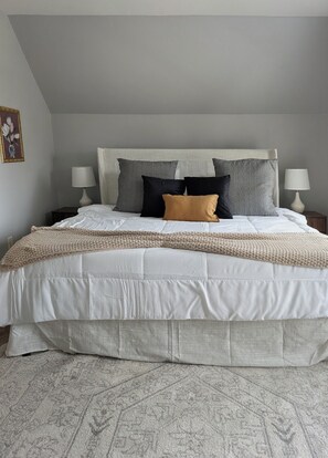 3 bedrooms, desk, free WiFi, bed sheets