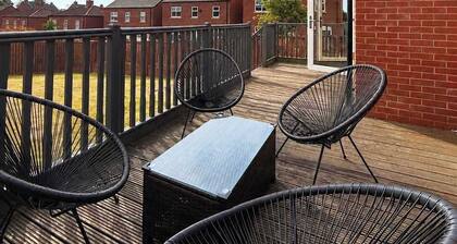Garden Relaxation, Fast City Access, Free Parking