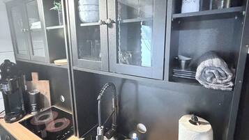 雪櫃、微波爐、爐具、咖啡機/沖茶器