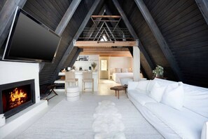 TV, fireplace, stereo - Luxe A-Frame Cabin w/ Heated Floors+Prime Location (Big Bear Lake)