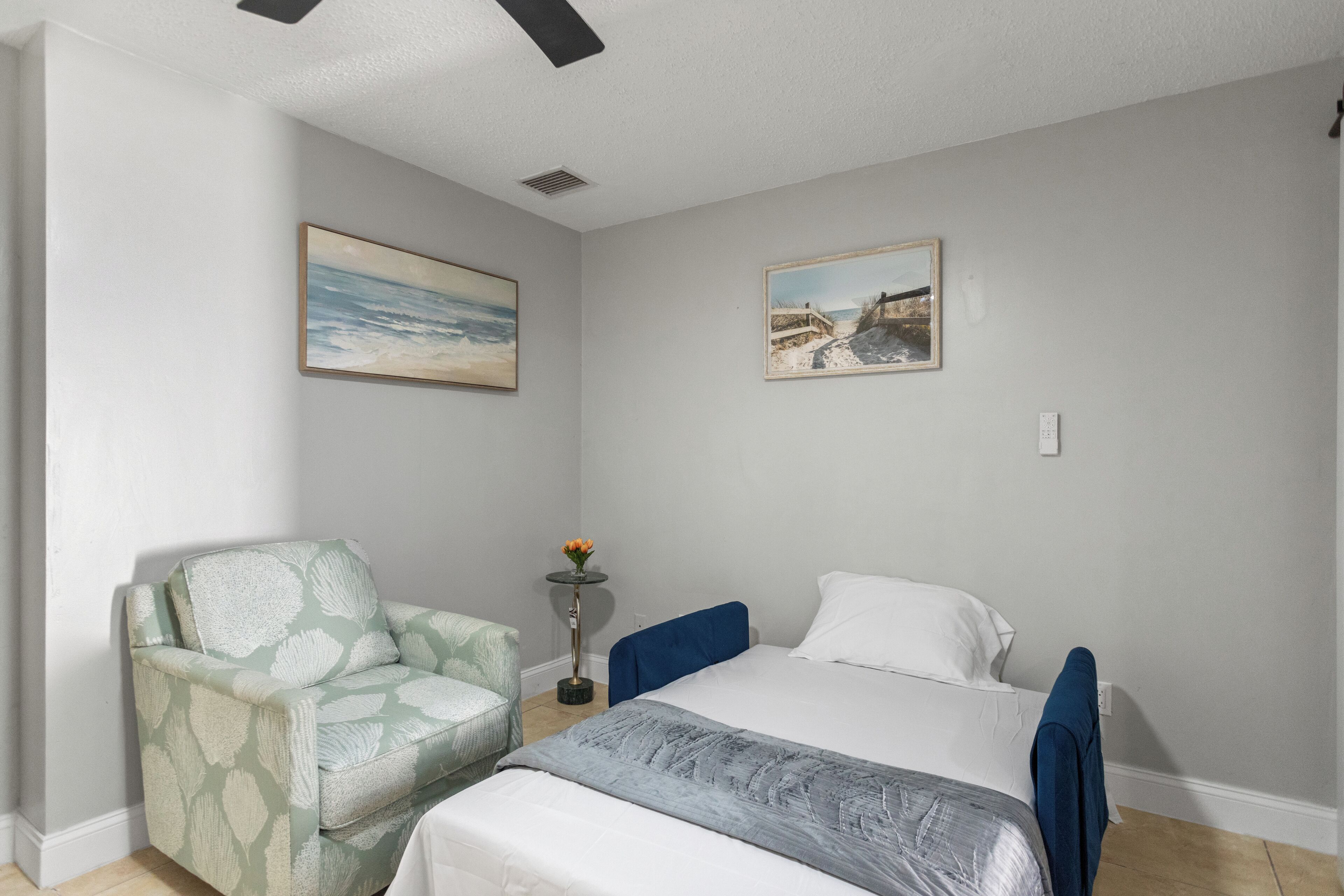 1 bedroom, iron/ironing board, internet, bed sheets