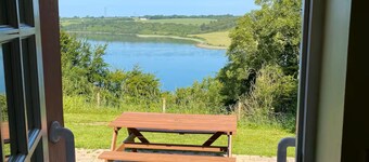 Charming Riverside Cottage in the Heart of Pembrokeshire
