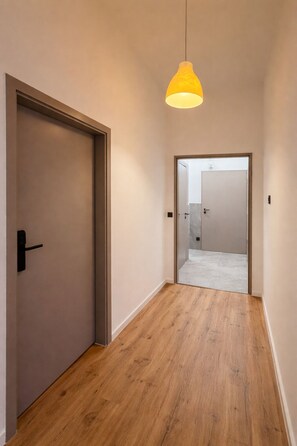 Interior - Mixed Dorm 8 - 1 Bed (Berlin Sleep Club) (Berlin)