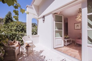 Terrace/patio - Executive Suite with Terrace in Sorrento Center (Sorrento)