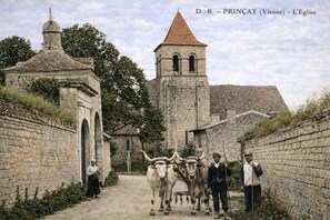 Point of interest - Bed and breakfast in a charming house with a wash-house. (Prinçay)