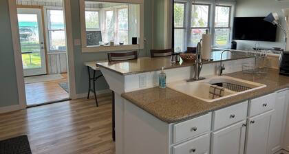 Easy-Access Gull Lakefront Cabin: All-Inclusive Family Friendly Yard & Water Fun