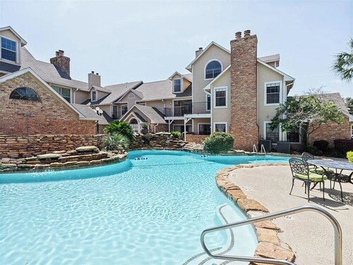 Cozy 1st floor 2-bedroom condo in Texas Medical Center Area in Houston