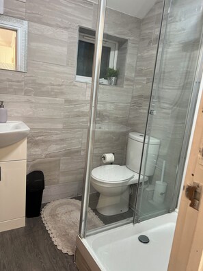 Bathroom - Cozy broadway apartment (Cardiff)