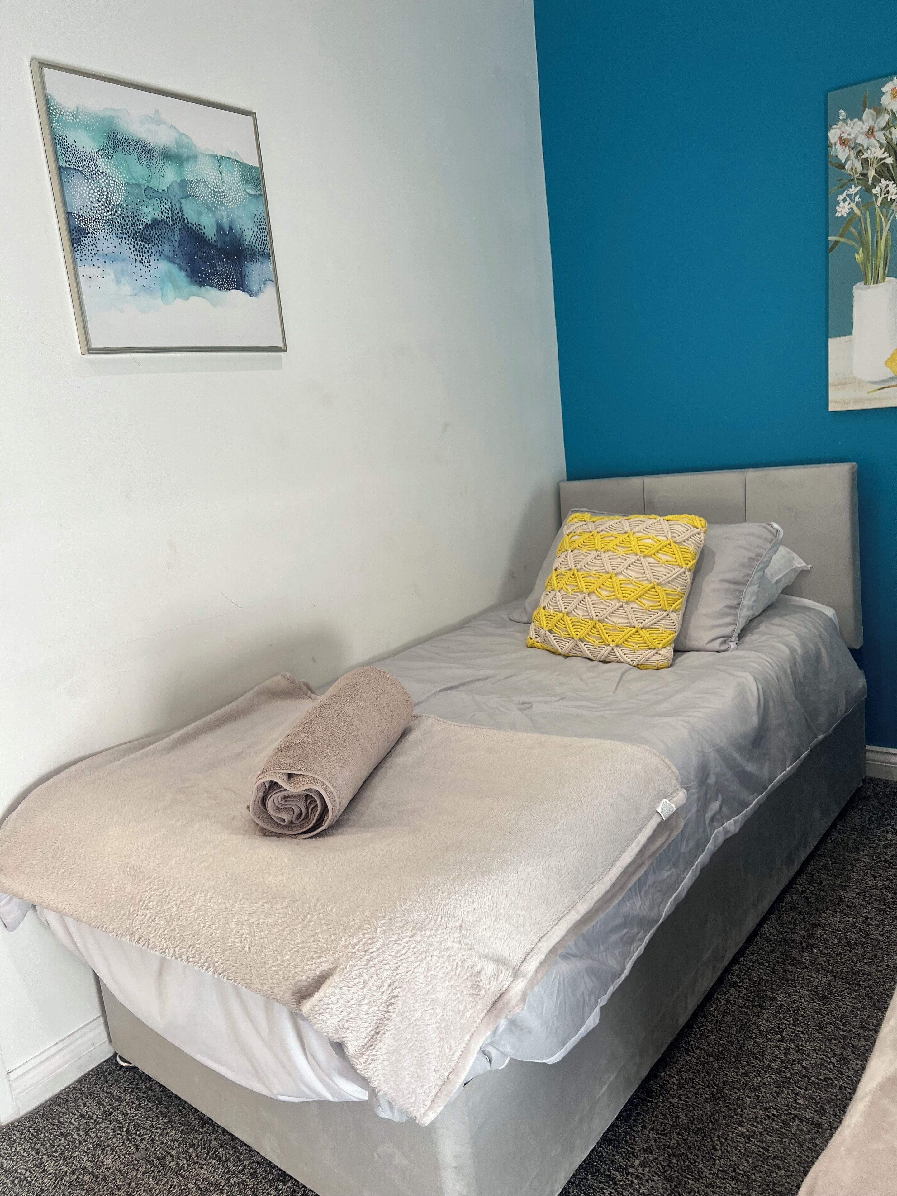 3 bedrooms, WiFi, bed sheets