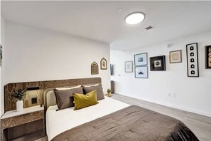 Condo de lujo, 1 habitación, vista al océano | Decoración personalizada, muebles diferentes y escritorio