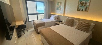 Flat em Ponta Negra com vista para o mar