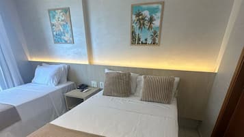 Apartment | In-room safe, laptop workspace, iron/ironing board, WiFi (free)