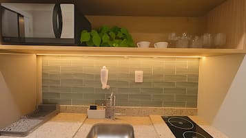 Basic Apartment | Private kitchen